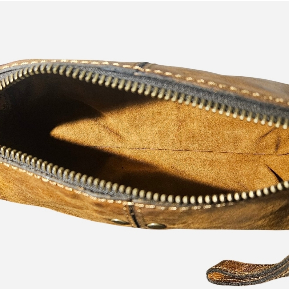 Patricia Nash Tan Leather Wristlet - Like NEW - Picture 2 of 5